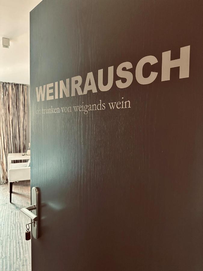 Weingut Gaestehaus Weigand Iphofen Exteriör bild