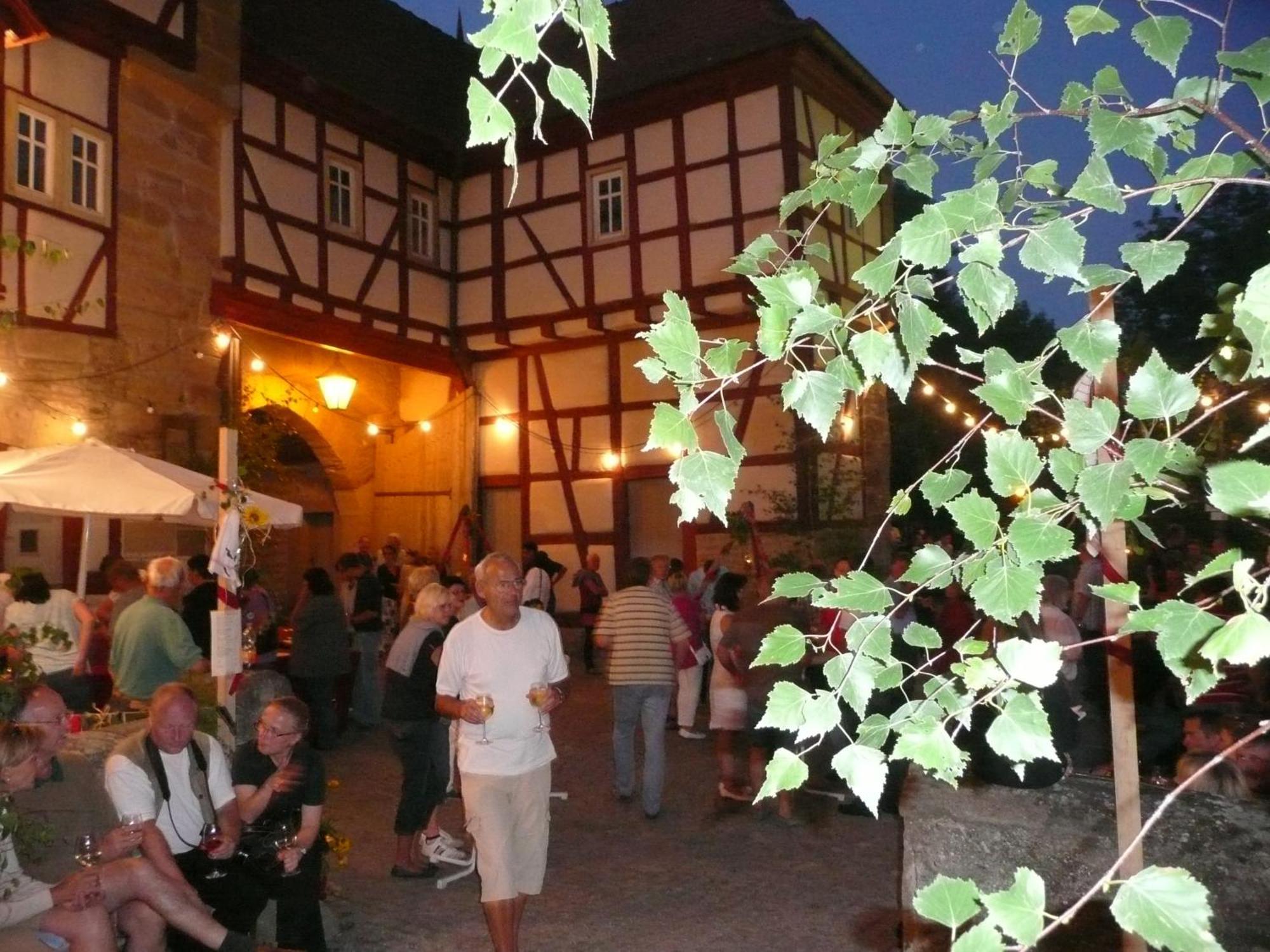 Weingut Gaestehaus Weigand Iphofen Exteriör bild